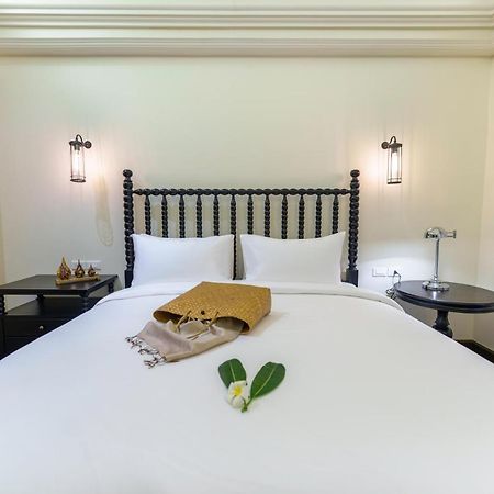 V Maison Boutique Hotel Luang Prabang Dış mekan fotoğraf